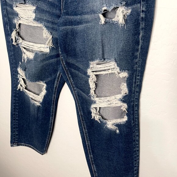American Eagle Distressed Stretch Curvy Mom Jeans NWT Size 14 X-Short #76 - Picture 3 of 8